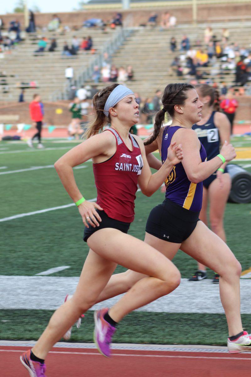 Sophomore Emily Bracken races at the Colonial Relays (Photo by Rose OBrien ’18).