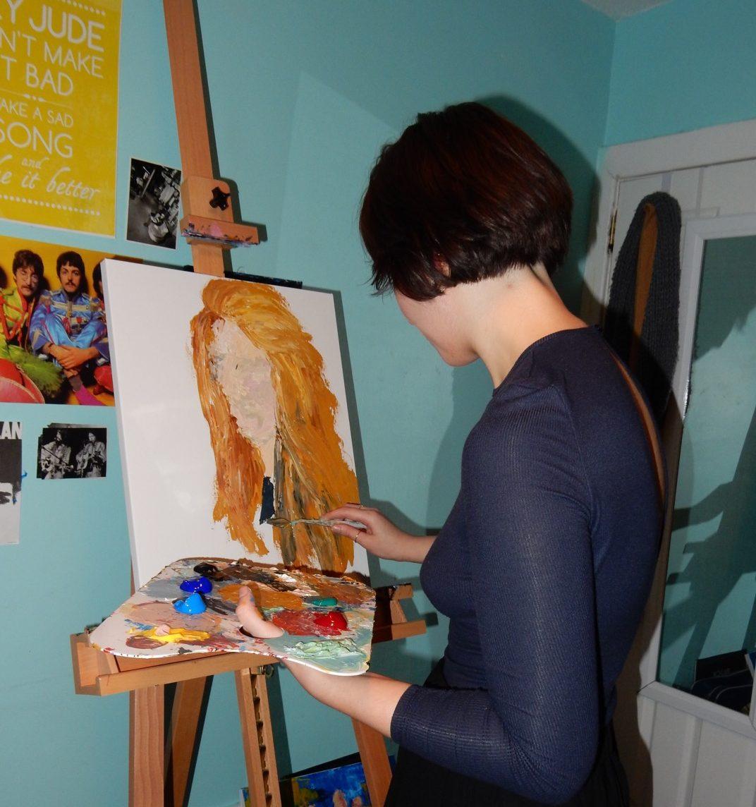 Danielle Zabielski, '17, focuses her artwork on the human body (Photos by Corinne Sinesi, '19).