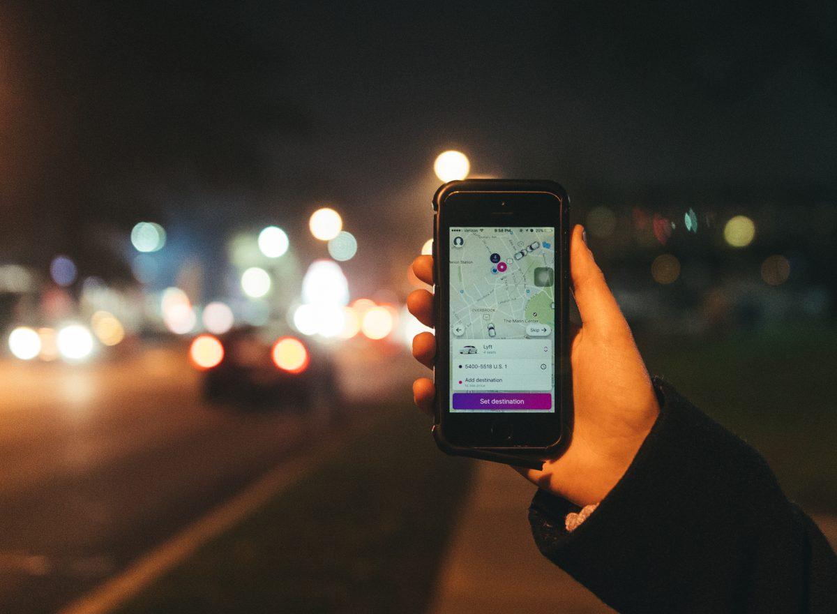 Some unlicensed drivers use ridesharing apps like Lyft and Uber (Photo by Matt Barrett ’21).