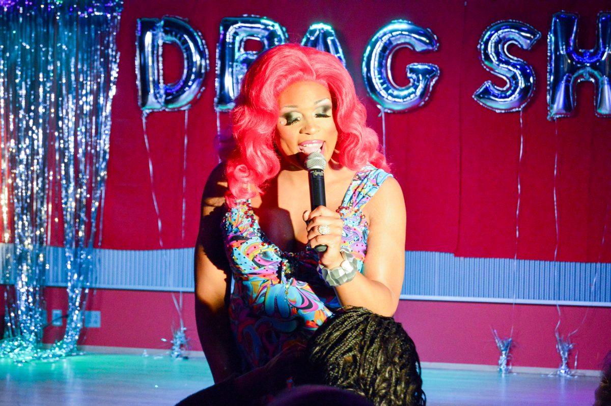 “Peppermint from RuPaul’s Drag Race”performed at the 2017 Drag Show (Photo by KC E. Collins ’20). 