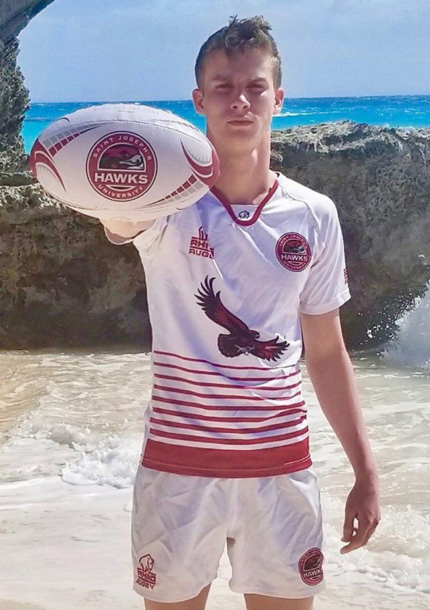 Mark Dombroski ’21 at a beach in Bermuda on
March 16, 2018 (Photo by Daniel Yarusso).