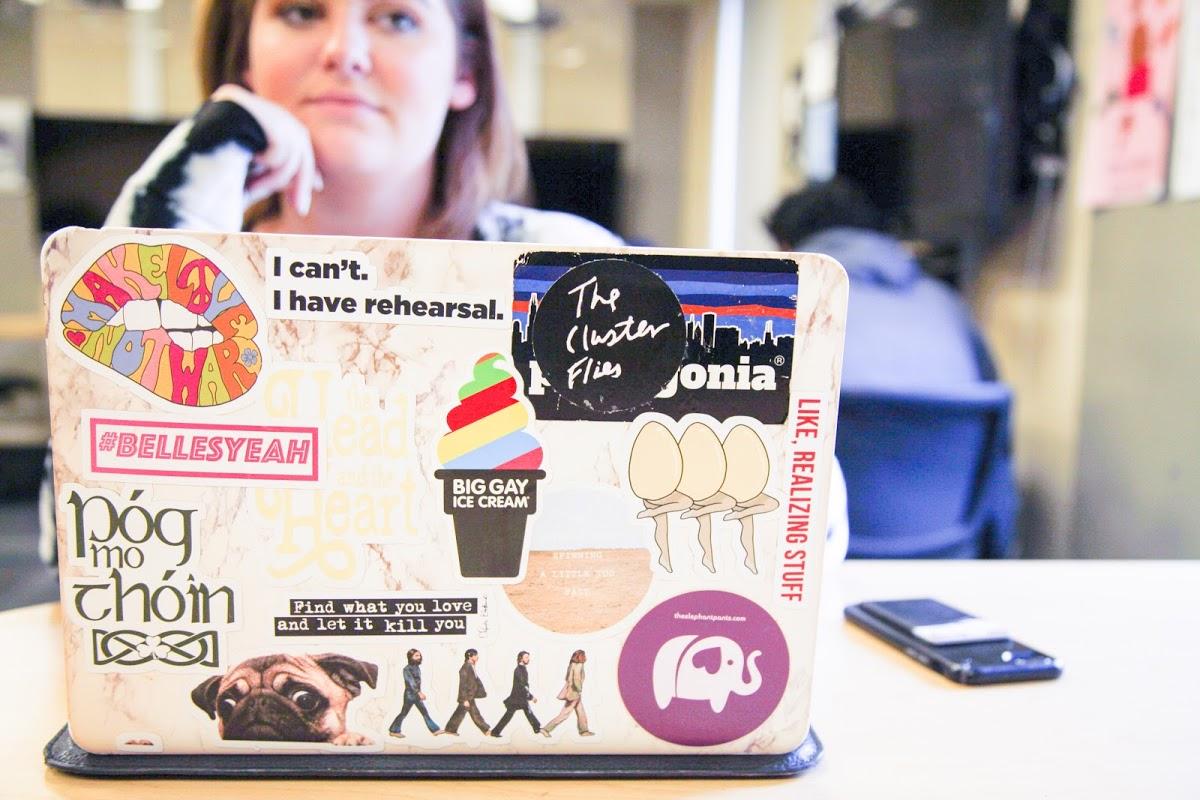 Jenn Tague ’20 showcases her laptop case (Photo by Kaitlyn Patterson ’20).