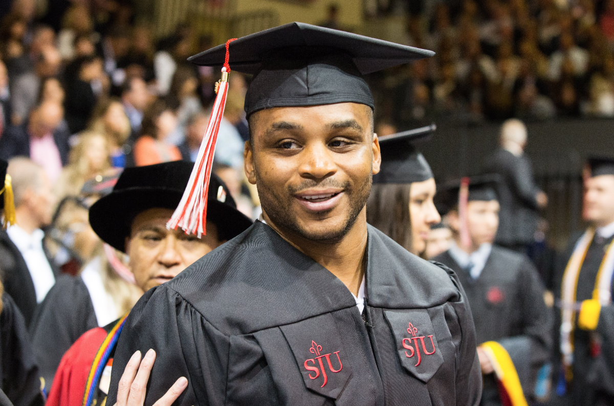Jameer Nelson at St. Joes 2018 undergraduate commencement ceremony (Photo by Luke Malanga 20).