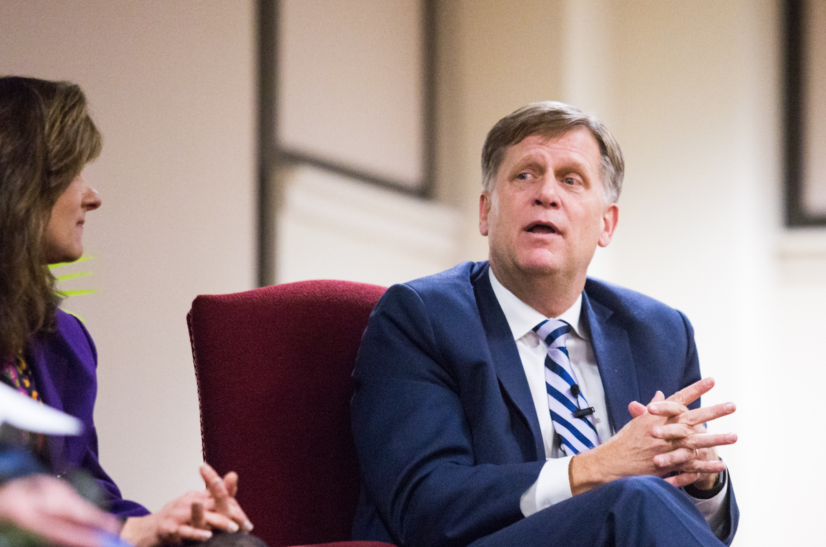 Michael McFaul speaks in Doyle Banquet Hall. PHOTO: LUKE MALANGA  '20.