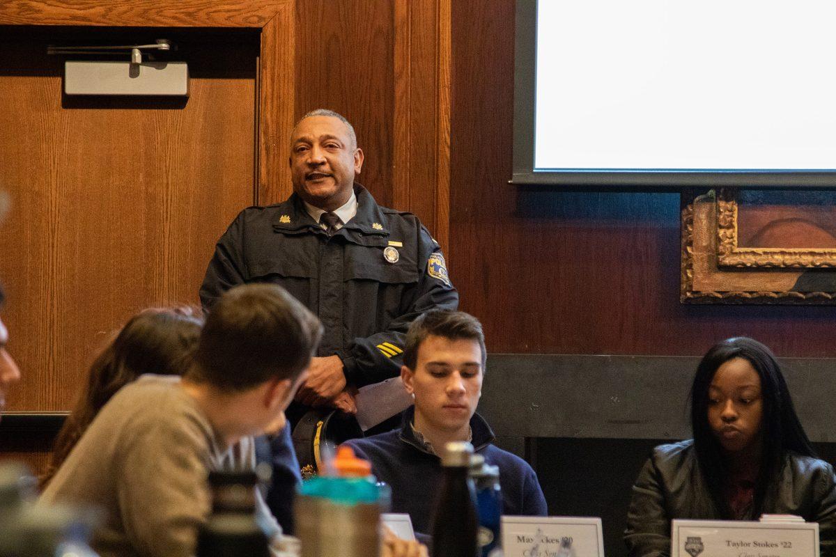 Lamont Mapp, a lieutenant in the 19th district of the Philadelphia Police Department, updates University Student Senate about police responses to robberies off-campus. PHOTO: MITCHELL SHIELDS ’22/THE HAWK