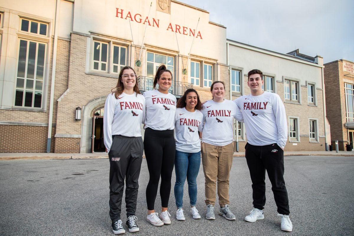 Pictured from left to right: Sophie Smyczek ’21, Emily Sarre ’22, Vilma Fermin ’20, Michele Bilotta ’22 and Vinny Lynch ’22. PHOTOS: MITCHELL SHIELDS ’22/THE HAWK