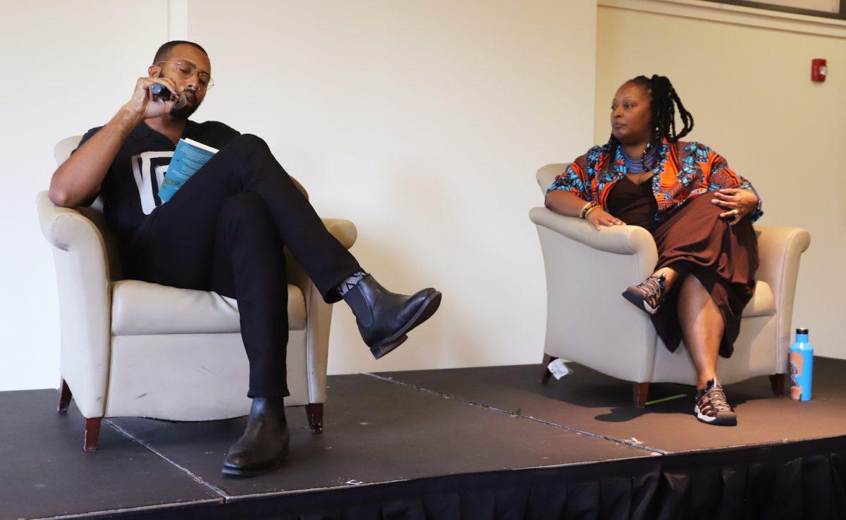Joseph Earl Thomas ’17 M.A. reads from his book, Sink: A Memoir, at a book talk Oct. 3 in Doyle North. Thomas was in
conversation with Aisha D. Lockridge, Ph.D., associate professor of communication and media studies.
PHOTO: THE HAWK