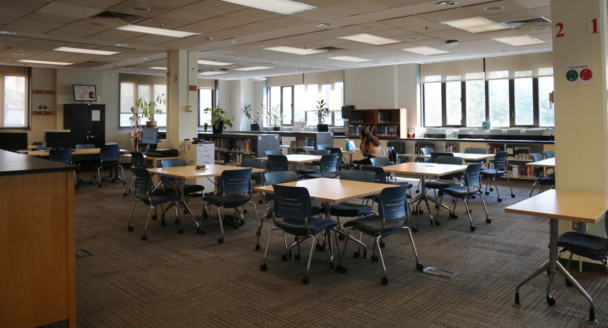 A student studies inside Griffith Library, Sept. 20. PHOTO: MADELINE WILLIAMS ’26/THE HAWK