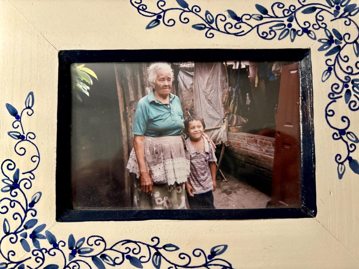 A young Milton O’Brien ’25 and his great-grandmother at their home in Las
Delicias, El Salvador.