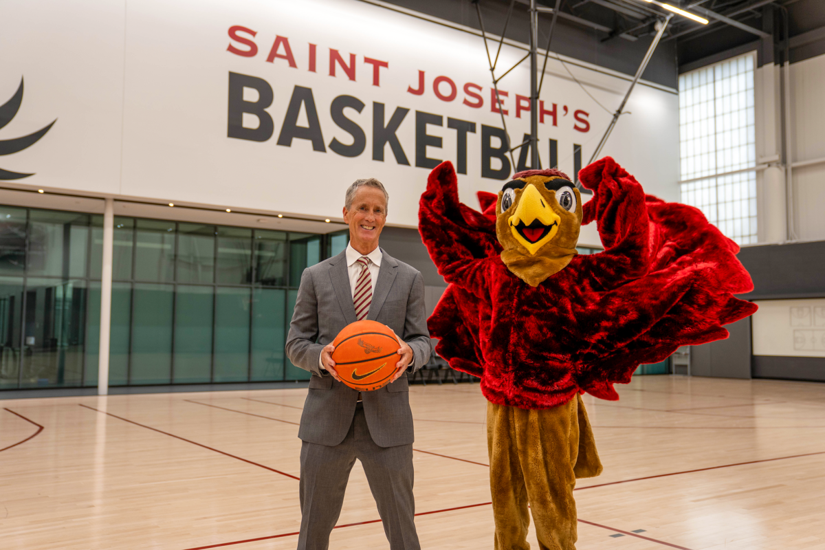 Steve Donahue was appointed the 16th head coach of St. Joe’s men’s basketball program Sept. 10 following Billy Lange’s departure. PHOTOS COURTESY OF SJU ATHLETICS