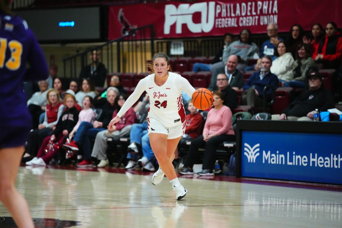 Sophomore guard Jill Jekot scored 20 points in the Hawks’ Nov. 4 season opener against West Chester in Hagan Arena. PHOTO COURTESY OF SIDELINE PHOTOS/ SJU ATHLETICS