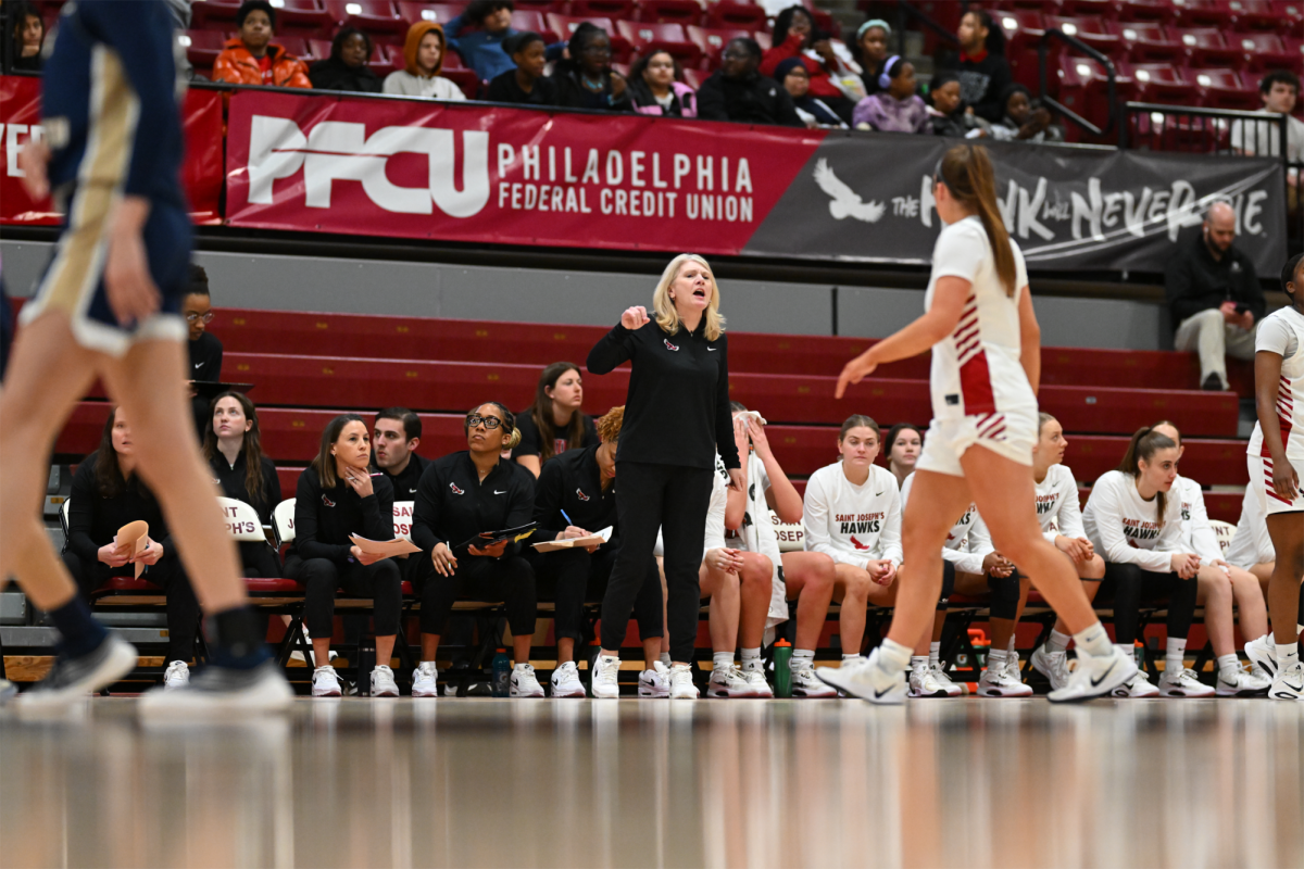 Griffin ’91, MBA ’93 is one of five Division I women’s basketball coaches to coach at the same school for over 25 years. PHOTOS COURTESY OF SIDELINE PHOTOS/SJU ATHLETICS