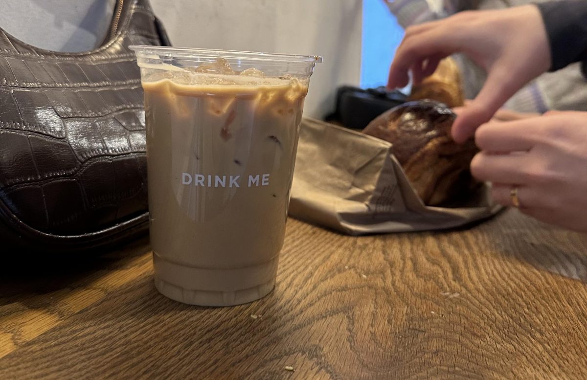 An iced vanilla latte from Vibrant Coffee Roasters, located in Rittenhouse Square. PHOTO: GRACE O’MEARA ’27/THE HAWK