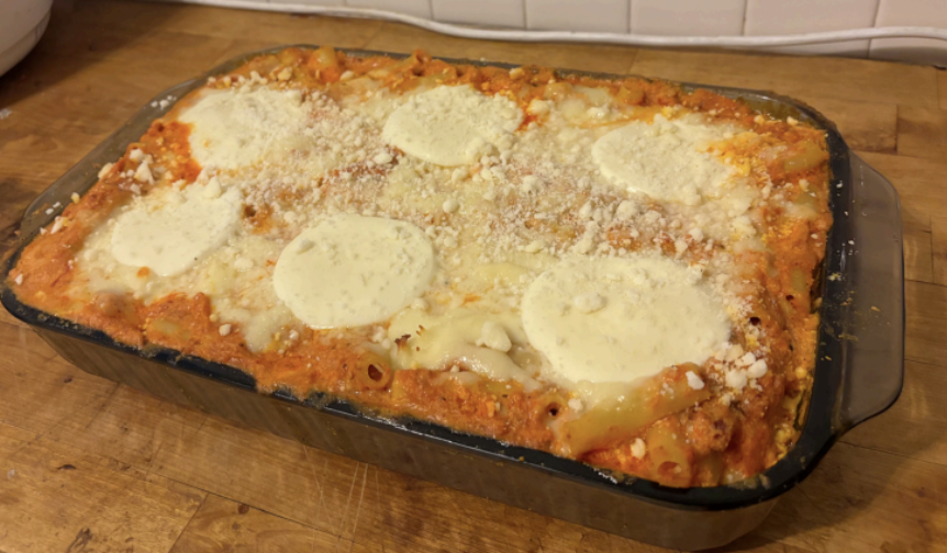 Carter Karpinski's ’25, M.S. ’27 Mimi’s Ziti fresh out of the oven. PHOTO: CARTER KARPINSKI ’25, M.S. ’27